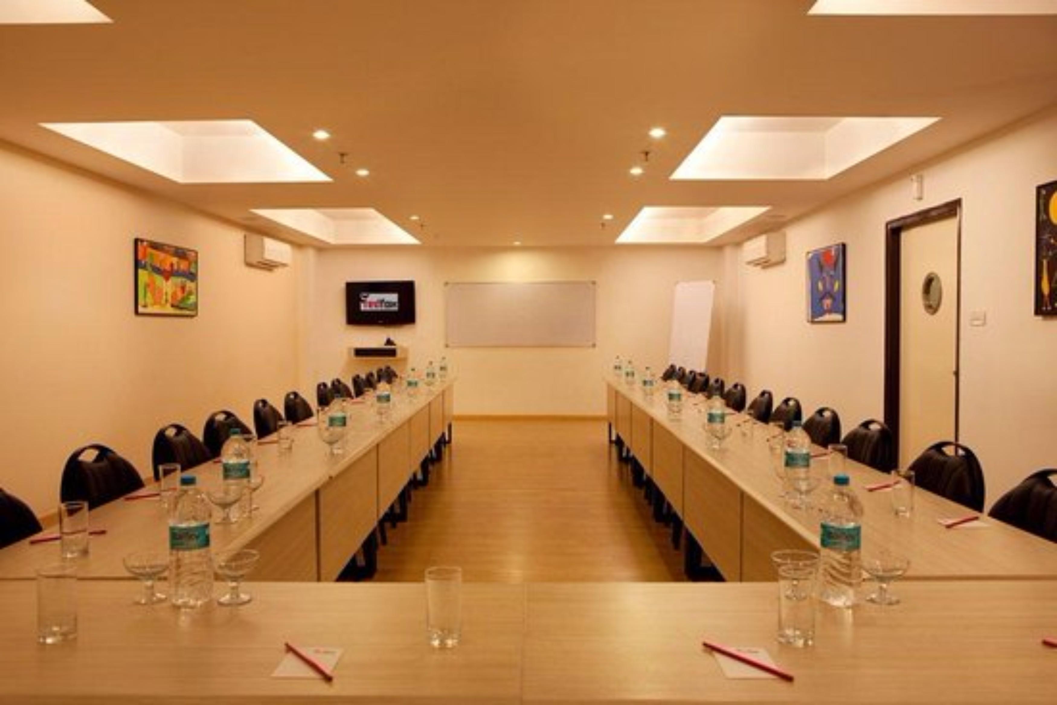 Red Fox Hotel, Chandīgarh 外观 照片