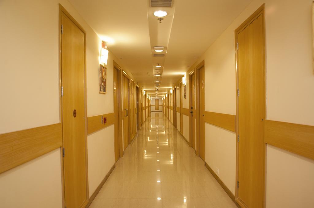 Red Fox Hotel, Chandīgarh 外观 照片