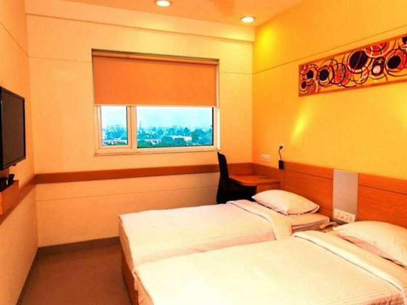 Red Fox Hotel, Chandīgarh 外观 照片