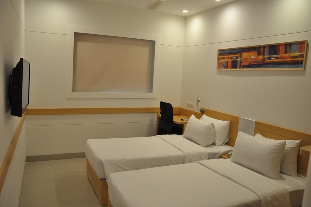 Red Fox Hotel, Chandīgarh 外观 照片