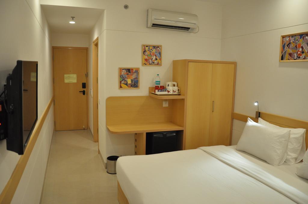 Red Fox Hotel, Chandīgarh 外观 照片