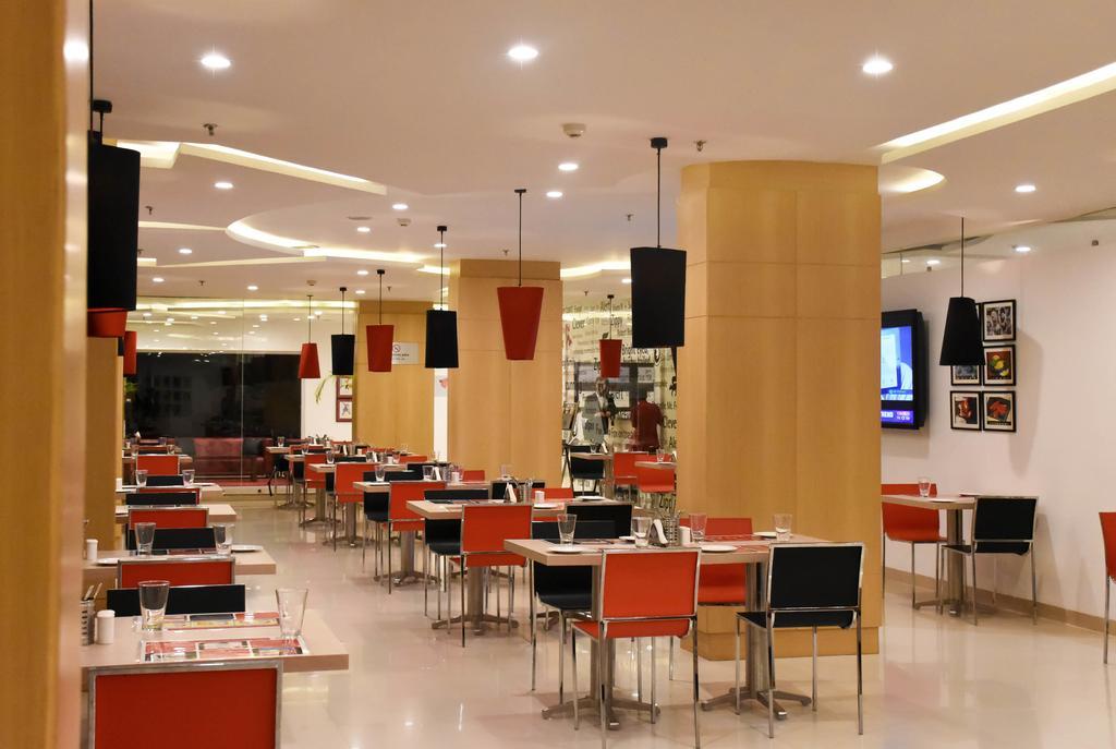 Red Fox Hotel, Chandīgarh 外观 照片