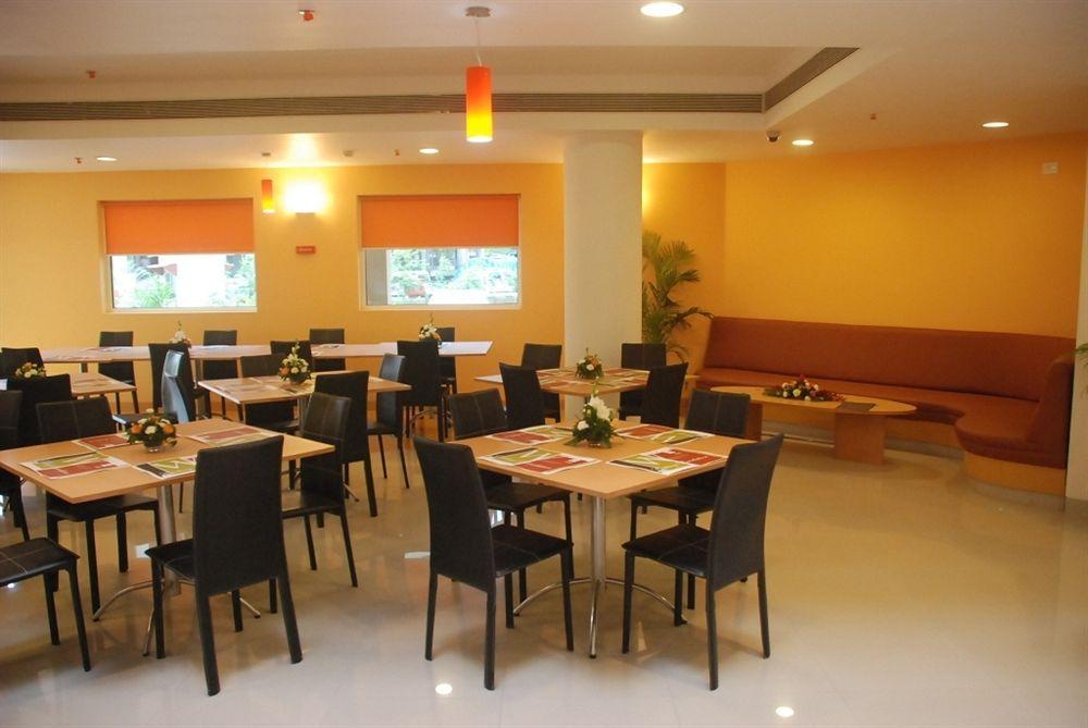 Red Fox Hotel, Chandīgarh 外观 照片