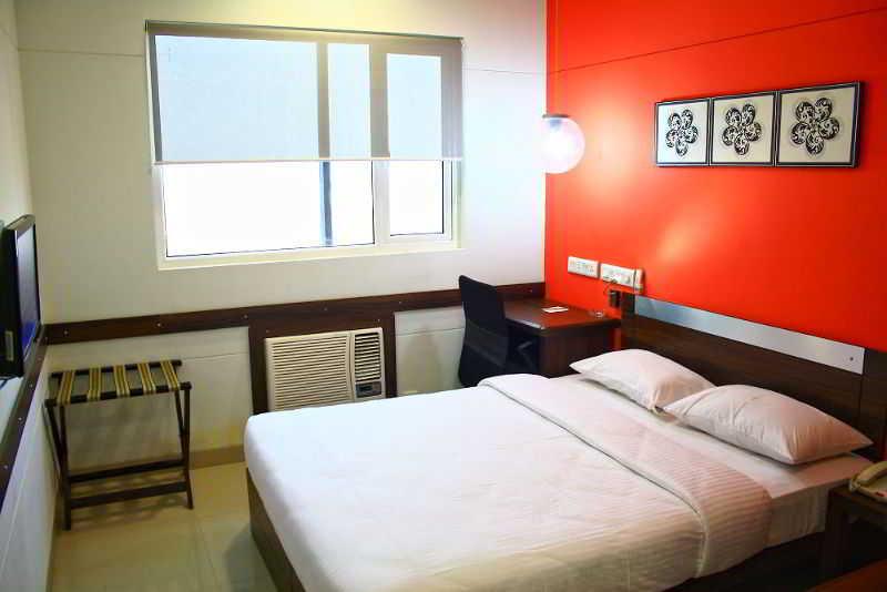 Red Fox Hotel, Chandīgarh 外观 照片