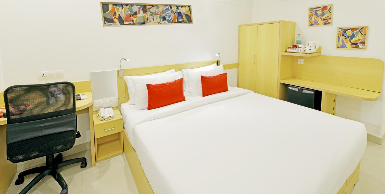 Red Fox Hotel, Chandīgarh 外观 照片